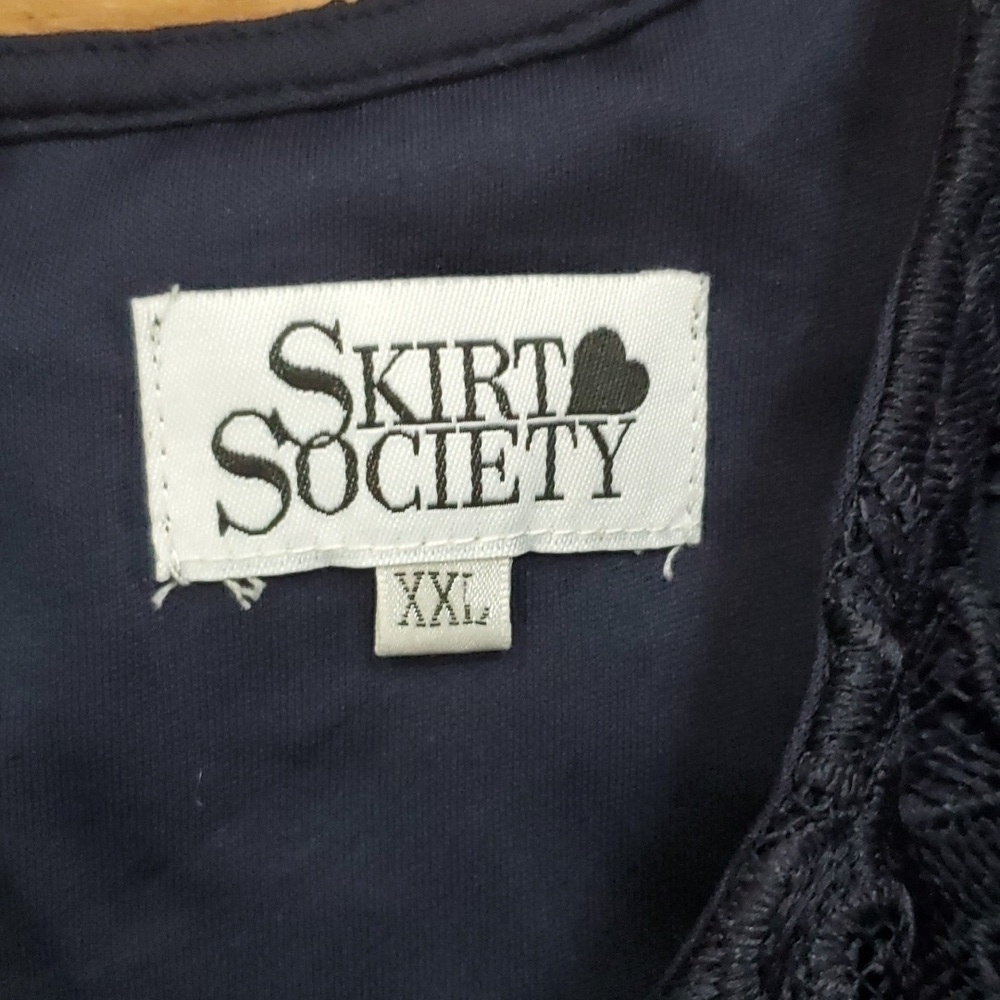 Skirt Society Seville Navy Lace dress - Picture 4 of 7